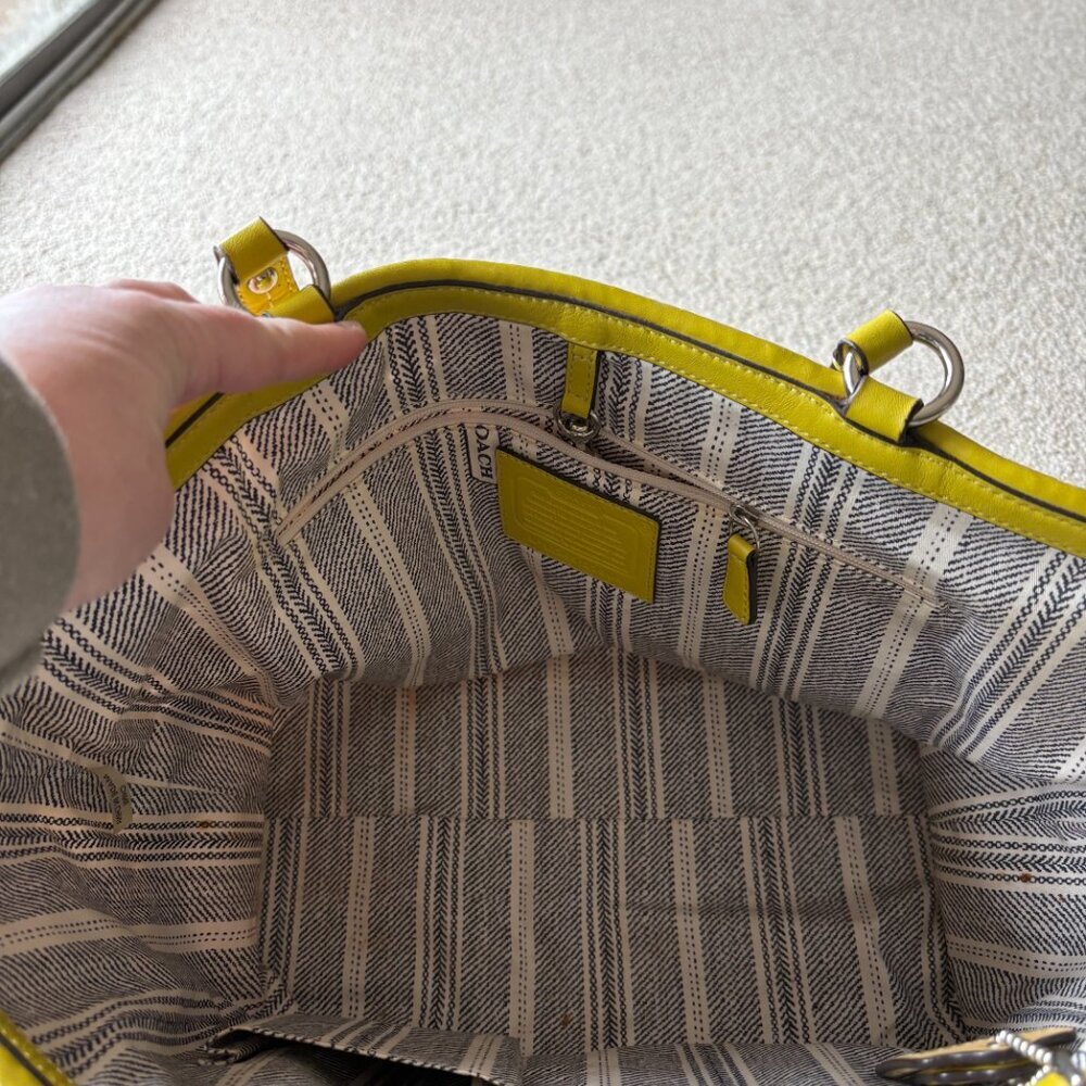 Coach 22904 Vintage Y2K Green Leather + Wicker Raffia Tote Summer Classic Preppy - Picture 6 of 16